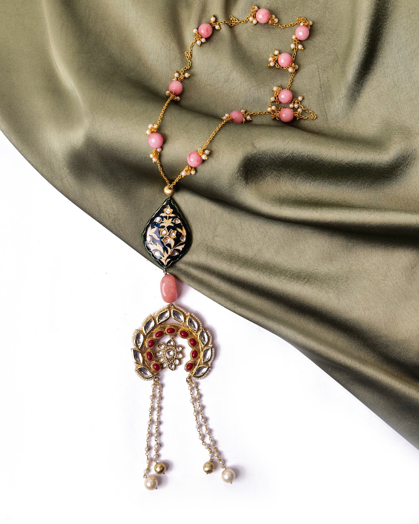 Long chain necklace with kundan and red stones