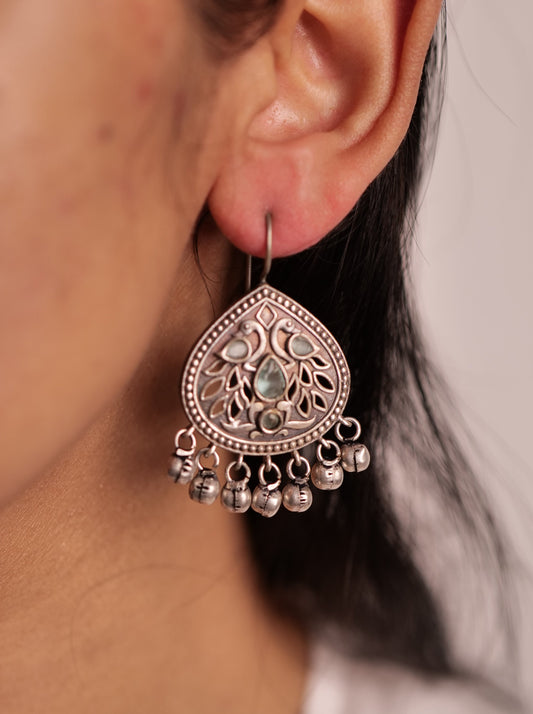 Indri Earrings