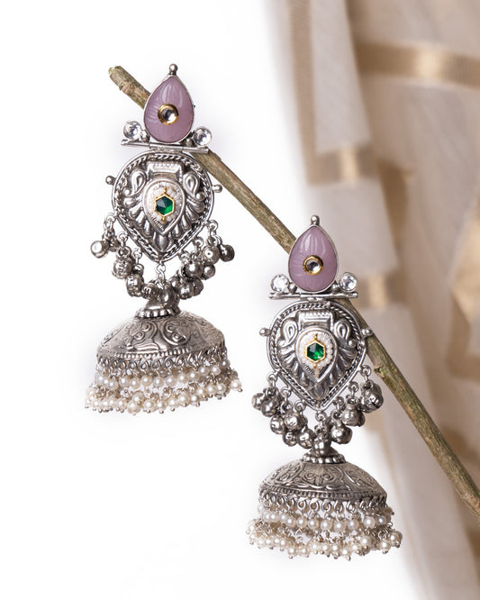 Statement earrings with stone