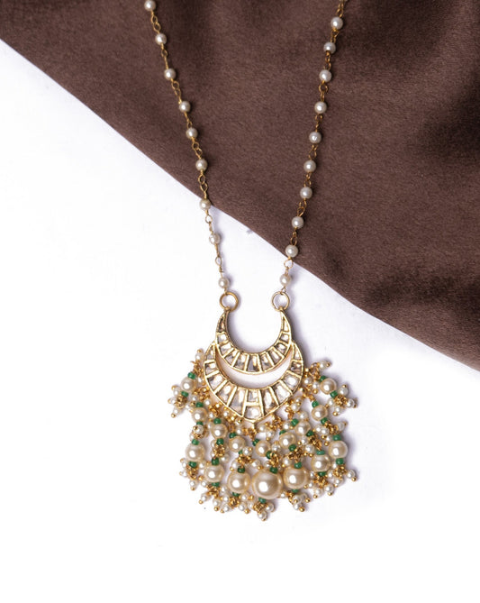 Kundan polki pendant with pearls