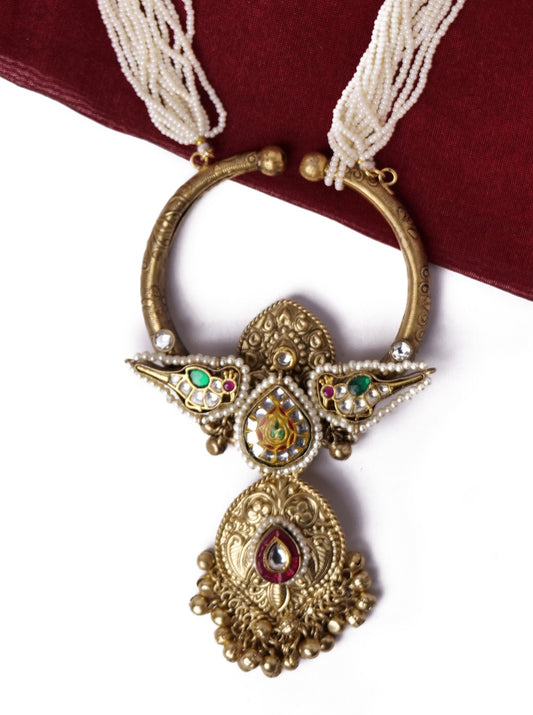 Hasli pendant necklace in antique gold