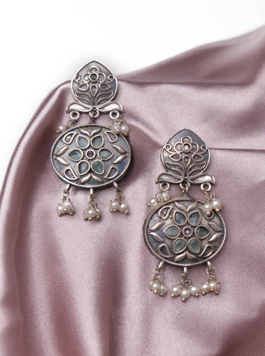 Antique silver earrings with pearls
