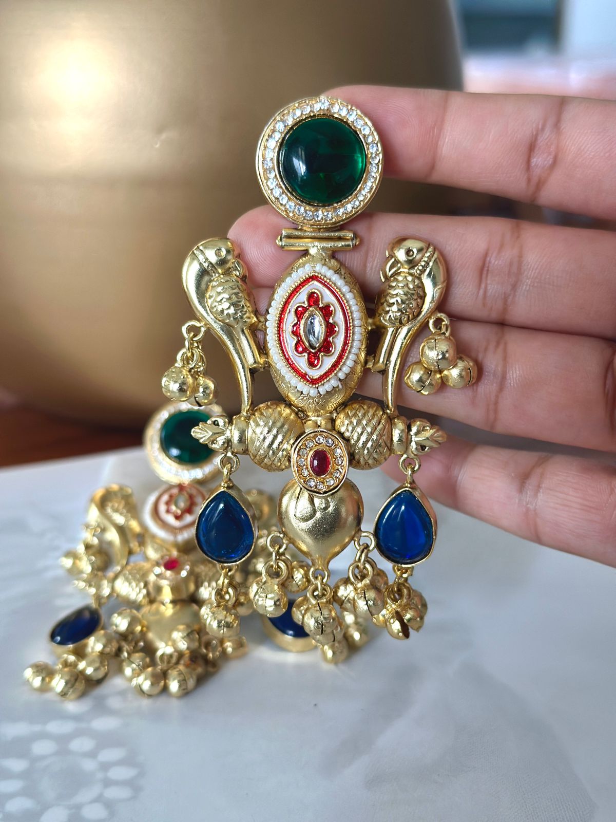 Parrot earrings with stones