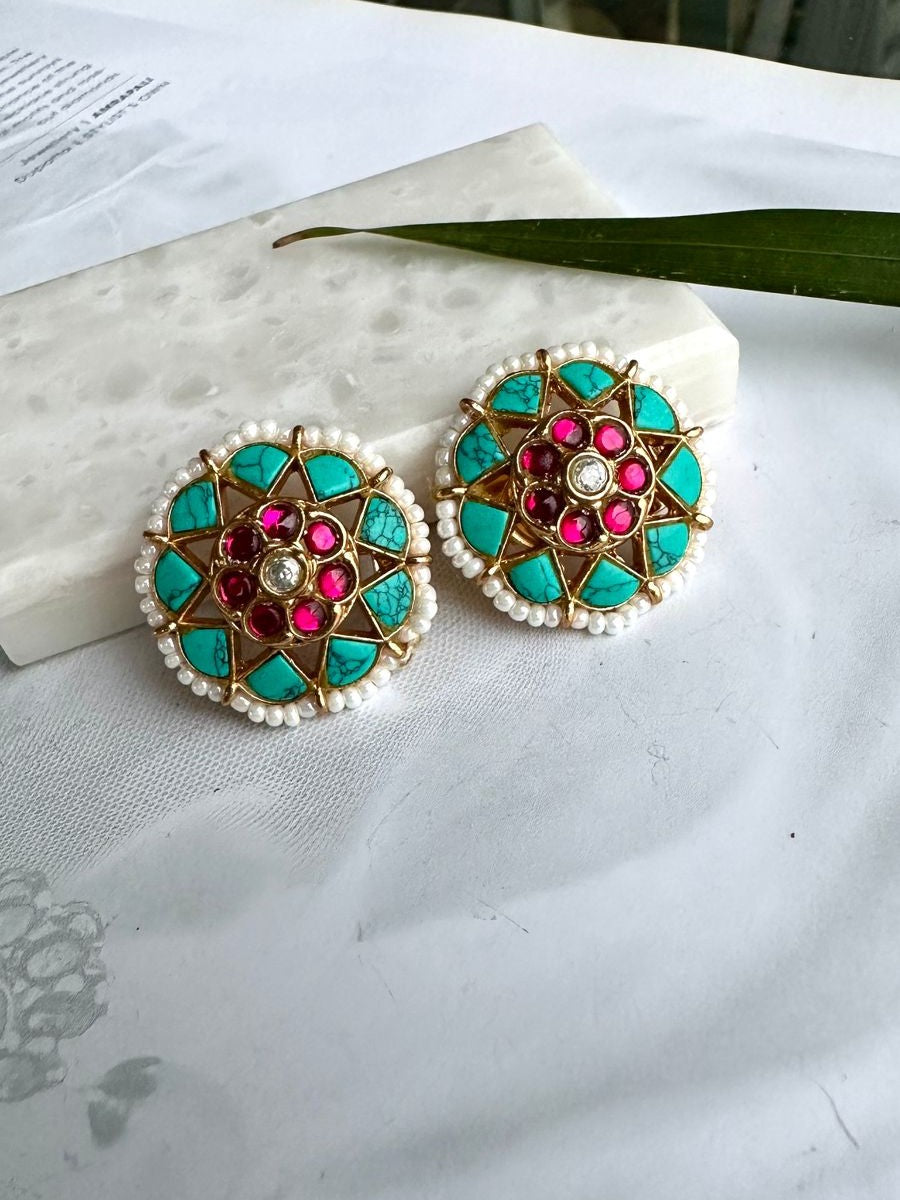 Semiprecious stone studs