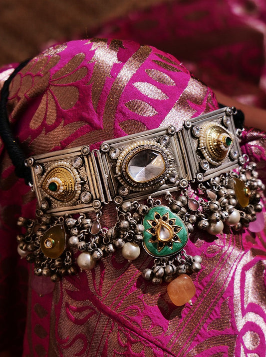 Statement choker with polki and kundan