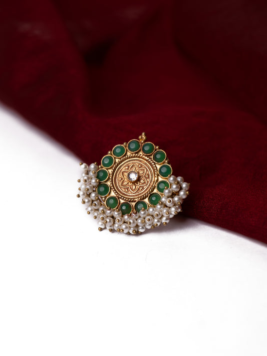 Antique gold rings with stones and pearls