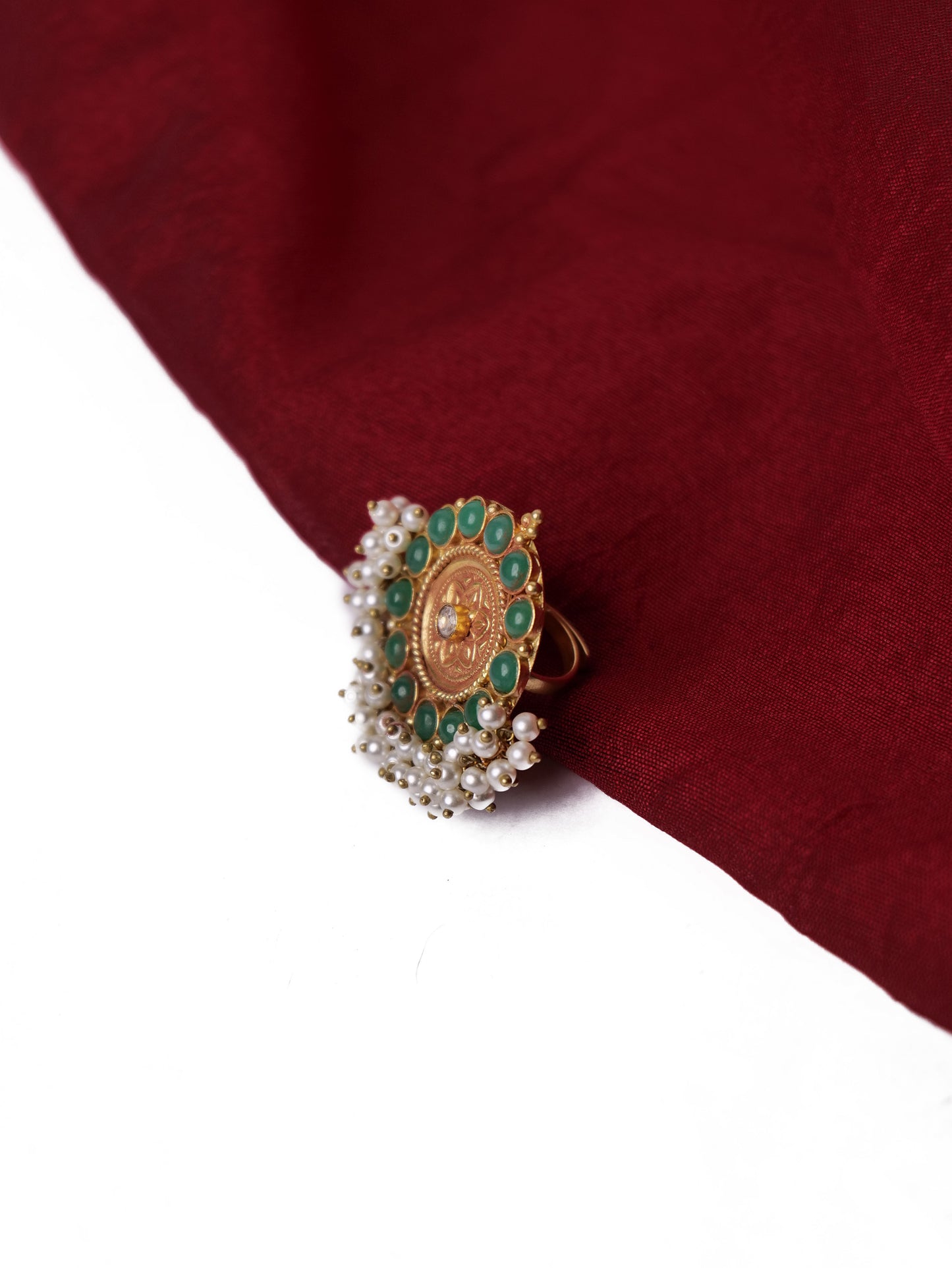 Antique gold rings with stones and pearls