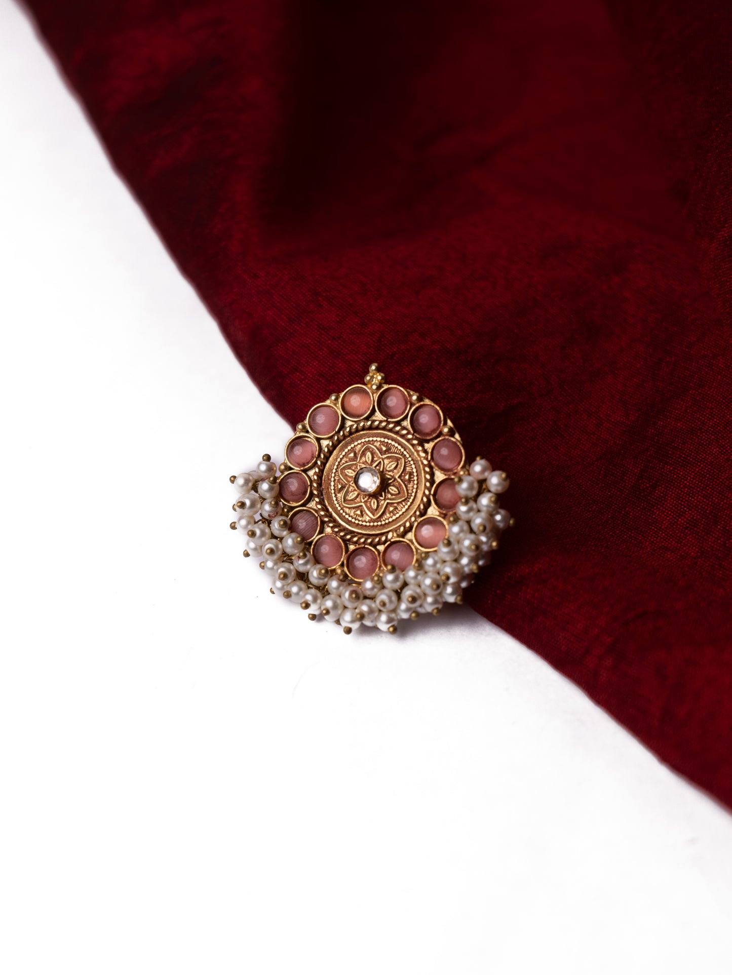 Antique gold rings with stones and pearls