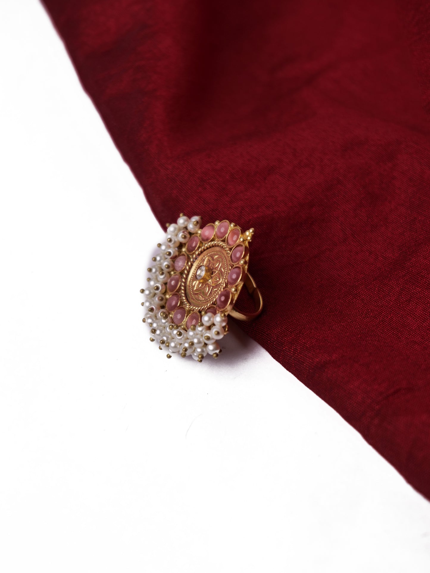 Antique gold rings with stones and pearls