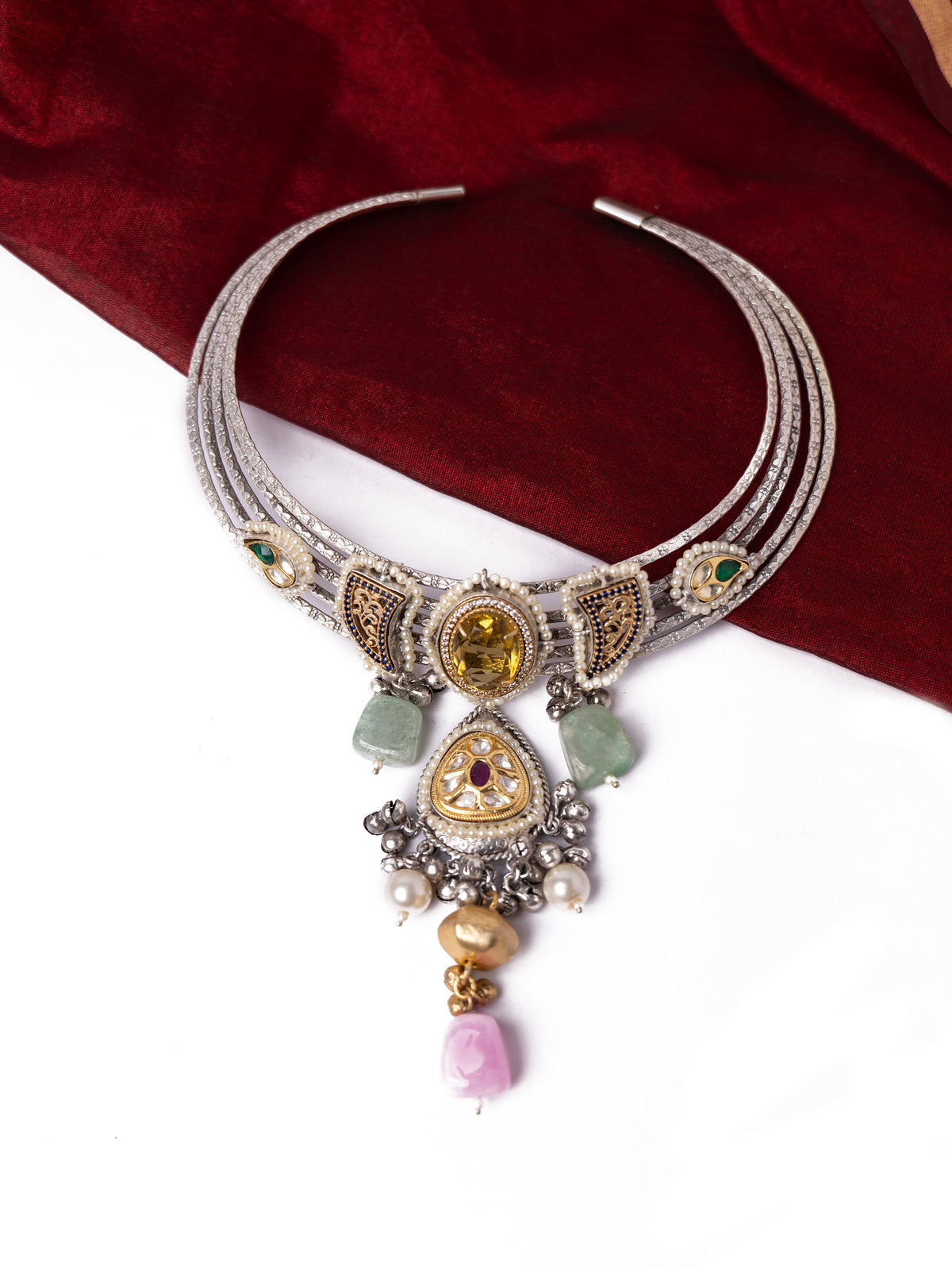 Silver finish hasli with kundan and stones