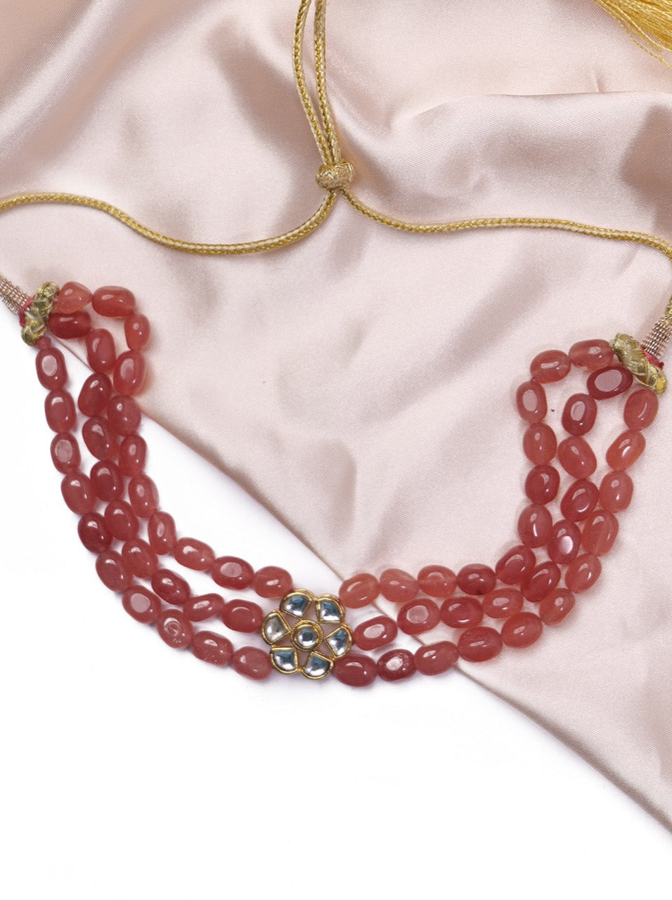 Pretty peach choker